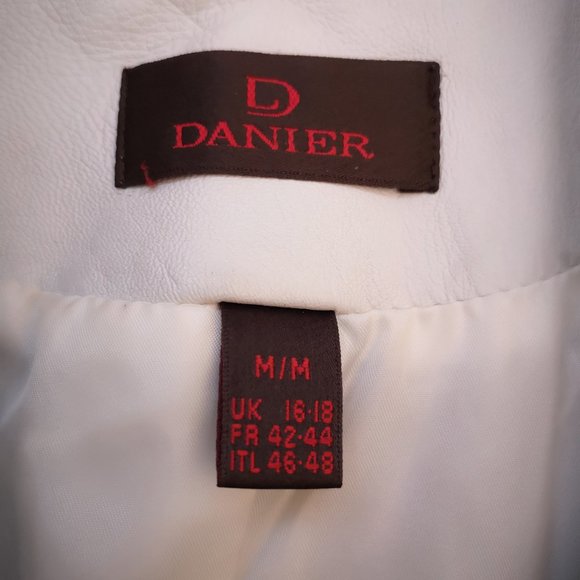 Danier Leather Ladies Off White Motto Style Leather Jacket - Picture 3 of 16